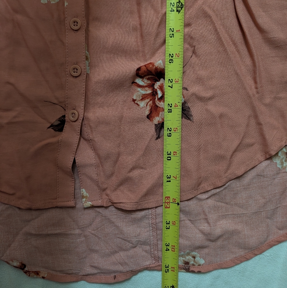 Torrid Women's Coral Print Shirred Top size 0 (Large) - Picture 5 of 5